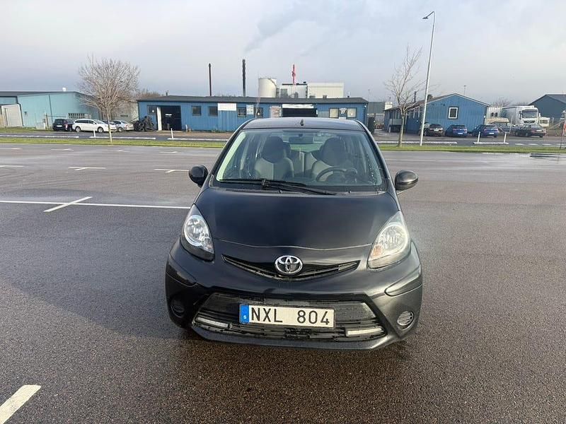 Begagnad Toyota Aygo 68 HK (50 kW) 2013 Halvkombi