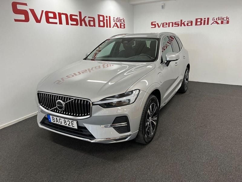 Silver Begagnad 2022 Volvo XC60 Momentum SUV | 379 000 kr (Marknadspris) - Bild 1/4