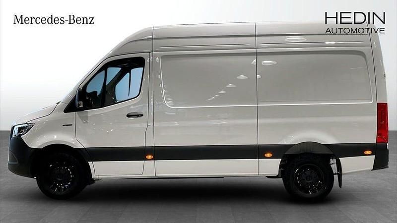 Begagnad Mercedes E-Sprinter 100 kW (136 HK) 2024 Vit (white) Van