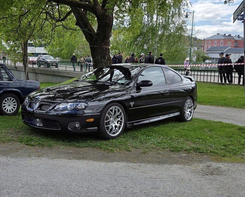 Svart Begagnad 2005 Pontiac GTO Sportkupé | 190 000 kr - Bild 1/4