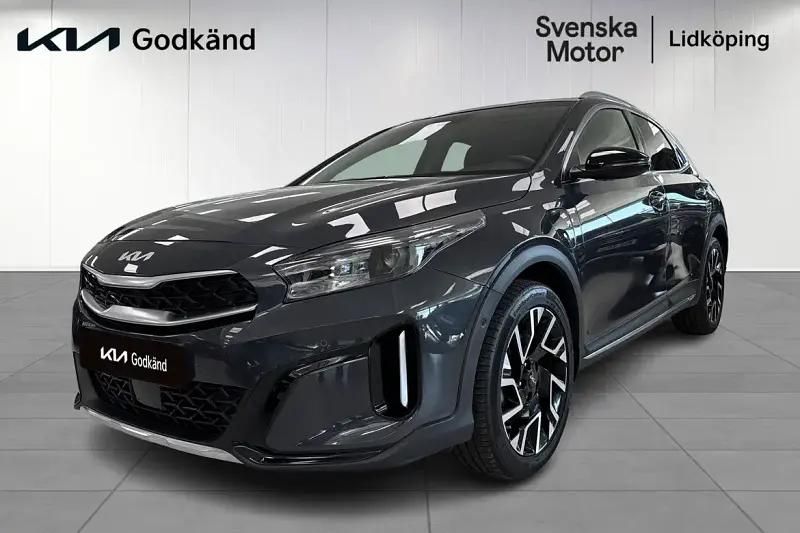 Mörkgrå Begagnad 2023 Kia XCeed Advance SUV | 359 200 kr (Dyr) - Bild 1/4