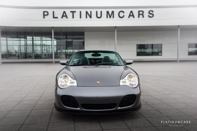 Begagnad Porsche 996 Turbo 421 HK (309 kW) 2004 Mörkgrå Cab