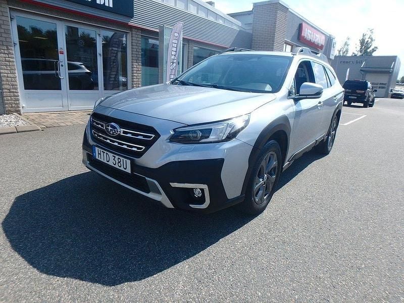 Silver Begagnad 2021 Subaru Outback SUV | 288 900 kr (Bra pris) - Bild 1/4