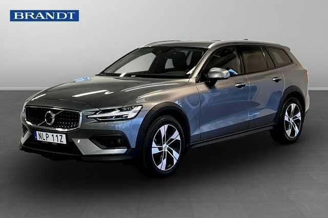 Begagnad 2021 Volvo V60 CC Kombi | 349 900 kr (Marknadspris) - Bild 1/4
