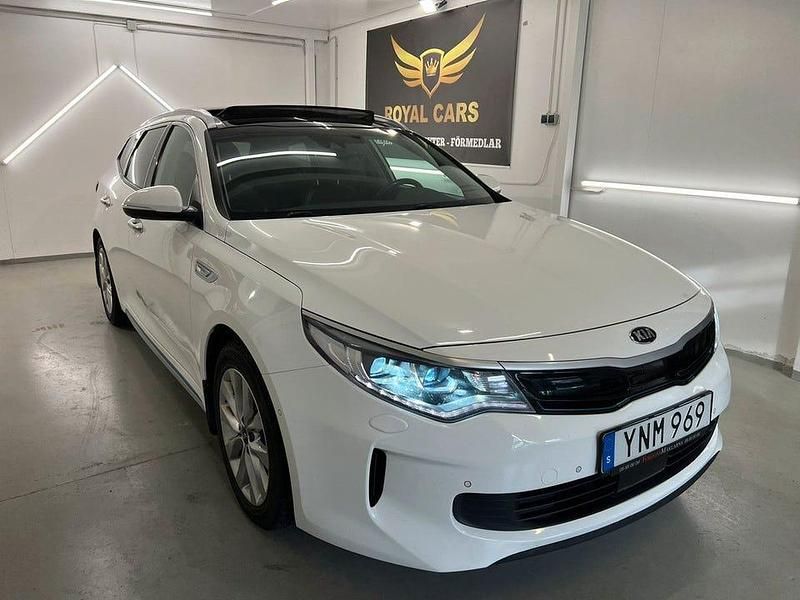 Vit Begagnad 2018 Kia Optima Plus Kombi | 149 990 kr (Marknadspris) - Bild 1/4