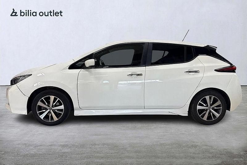 Begagnad Nissan Leaf 2020 Vit Halvkombi