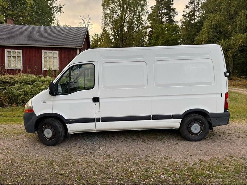 Vit Begagnad 2006 Renault Master Van | 69 000 kr (Bra pris) - Bild 1/4
