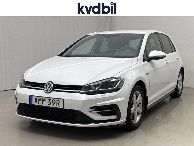 Vit Begagnad 2020 VW Golf VII R-line Halvkombi | 209 900 kr (Marknadspris) - Bild 1/3