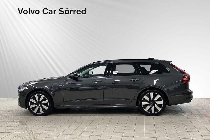 Begagnad Volvo V90 Plus 350 HK (257 kW) 2024 Grå Kombi