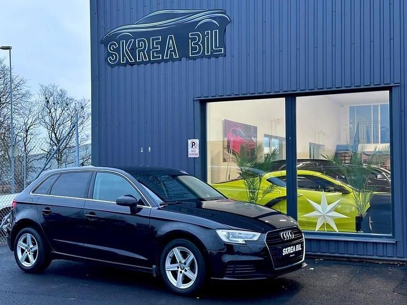 Svart Begagnad 2018 Audi A3 Kombi | 169 900 kr (Marknadspris) - Bild 1/4
