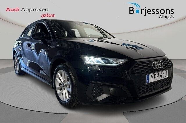 Brilliantsvart Begagnad 2022 Audi A3 Proline | 249 900 kr (Marknadspris) - Bild 1/4