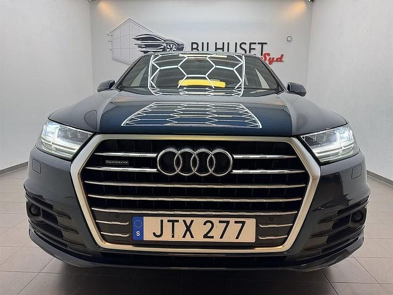 Begagnad Audi Q7 S-Line 272 HK (200 kW) 2018 Blå SUV