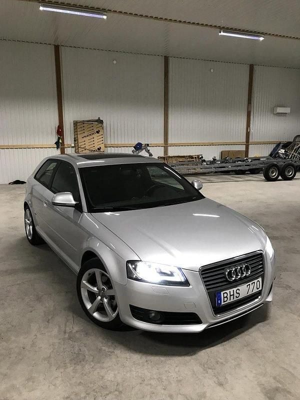 Begagnad 2010 Audi A3 S-Line Sedan | 56 000 kr (Marknadspris) - Bild 1/4