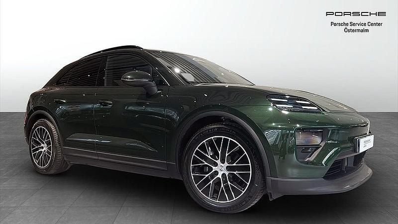 Mörkgrön Begagnad 2024 Porsche Macan SUV | 855 000 kr (Superpris) - Bild 1/4