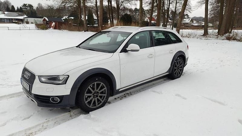 Begagnad Audi A4 Allroad 177 HK (130 kW) 2013 Kombi