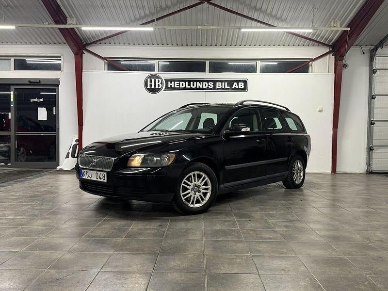 Begagnad Volvo V50 Kinetic 125 HK (91 kW) 2007 Svart Kombi