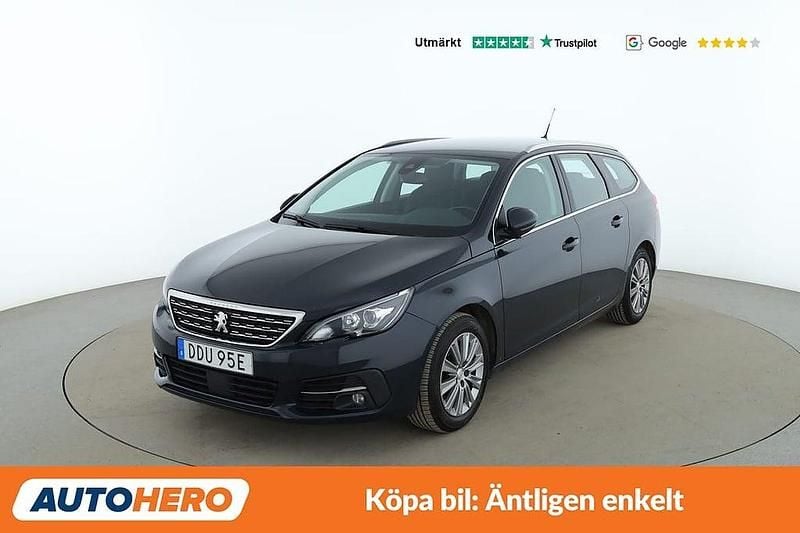Grå Begagnad 2019 Peugeot 308 SW Allure Kombi | 119 000 kr (Marknadspris) - Bild 1/4