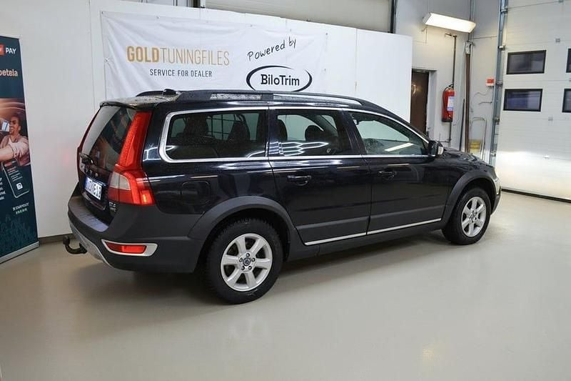 Begagnad Volvo XC70 Momentum 163 HK (119 kW) 2013 Svart Kombi