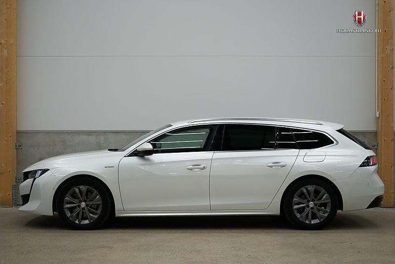 Begagnad Peugeot 508 SW Allure 181 HK (133 kW) 2021 Vit Kombi