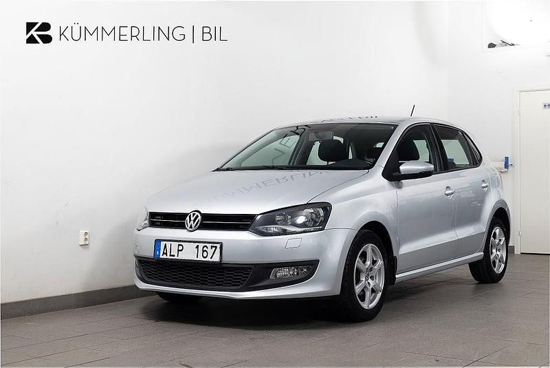 Silver Begagnad 2013 VW Polo Halvkombi | 114 900 kr (Marknadspris) - Bild 1/4