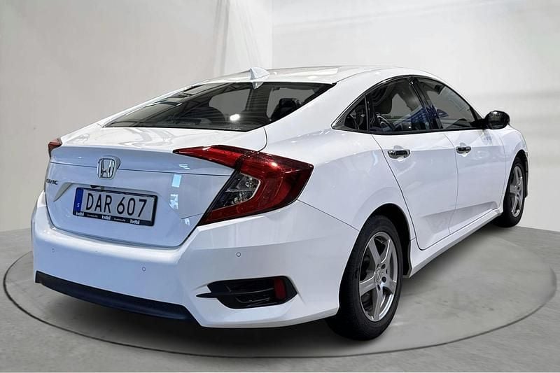 Begagnad Honda Civic 182 HK (133 kW) 2017 Vit Sedan