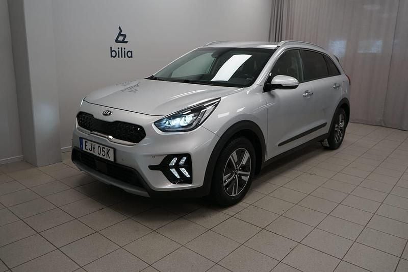 Grå Begagnad 2019 Kia Niro Advance SUV | 194 900 kr (Marknadspris) - Bild 1/3