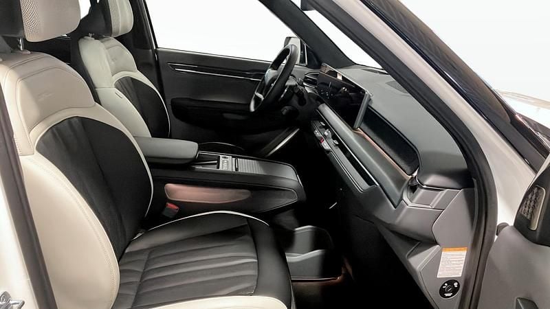 Begagnad Kia EV9 GT-Line 373 kW (508 HK) 2025 Vit (white) SUV