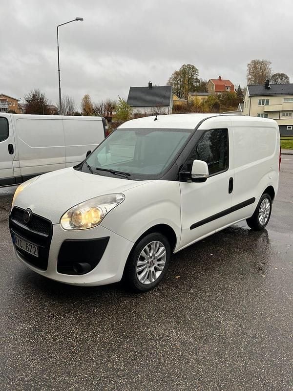Begagnad 2014 Fiat Doblò Minibuss | 37 500 kr (Marknadspris) - Bild 1/2