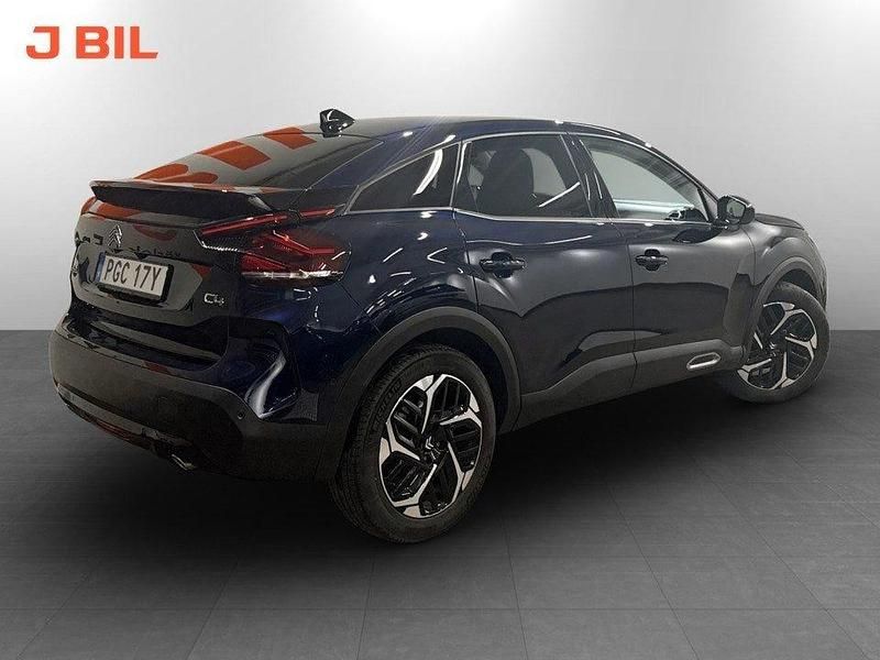 Begagnad Citroën C4 Shine 131 HK (96 kW) 2024 Blå Halvkombi