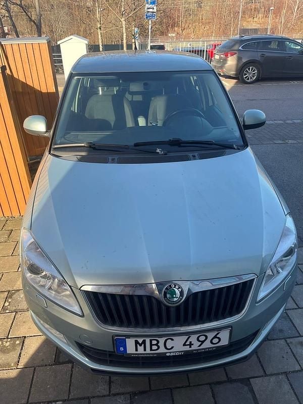 Begagnad Skoda Fabia 86 HK (63 kW) 2012