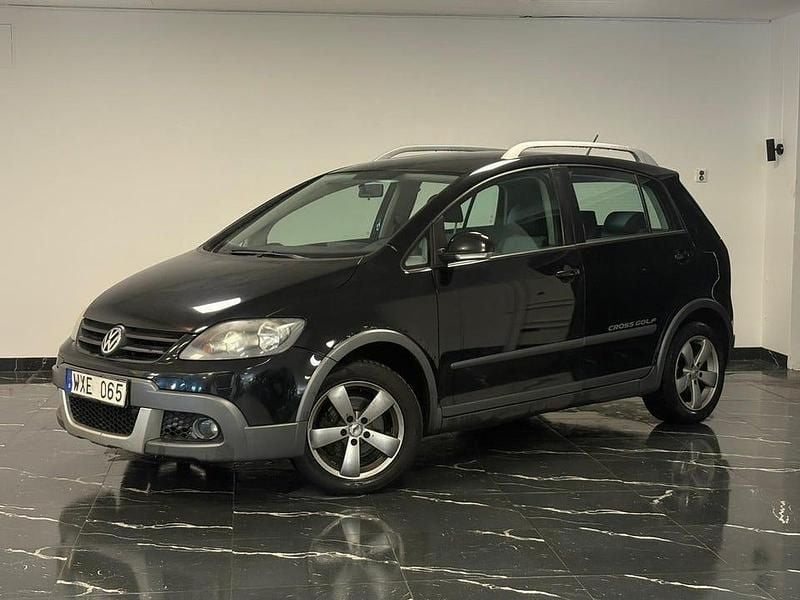 Svart Begagnad 2007 VW Golf Plus Cross Minibuss | 34 900 kr (Marknadspris) - Bild 1/4