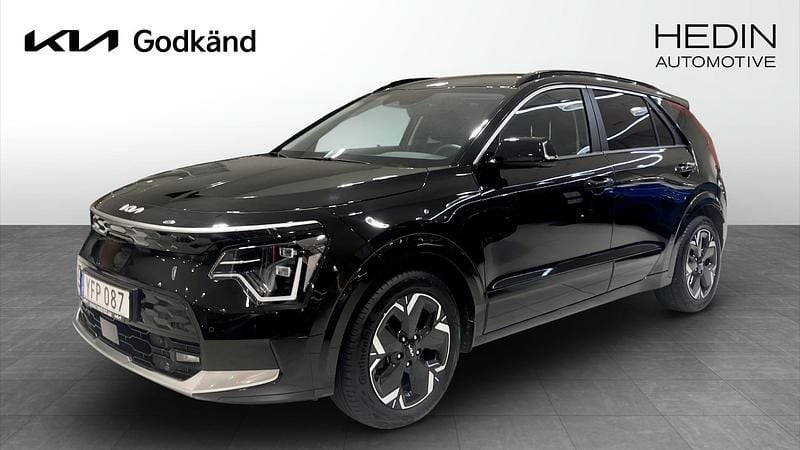 Svart Begagnad 2022 Kia e-Niro SUV | 319 900 kr (Lite dyr) - Bild 1/4