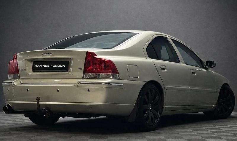 Begagnad Volvo S60 Summum 260 HK (191 kW) 2006 Grön Sedan