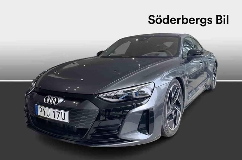 Begagnad Audi e-tron GT quattro 2023 Grå Sedan