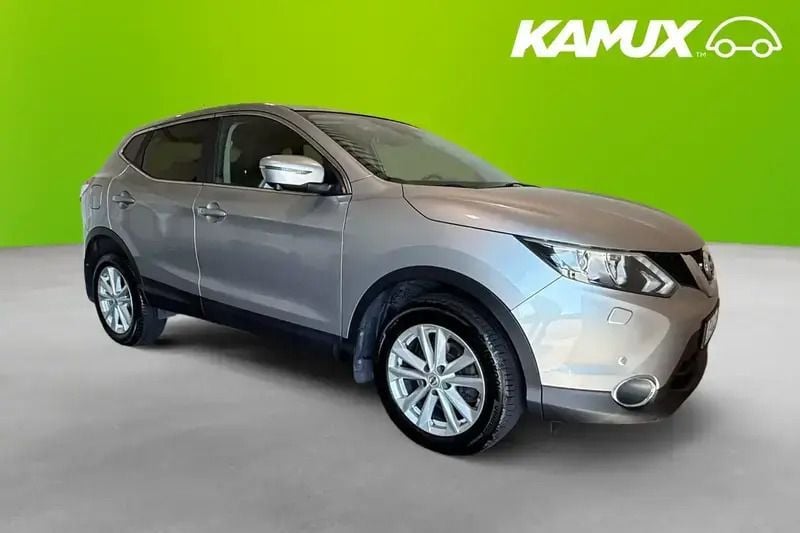 Silver/grå Begagnad 2017 Nissan Qashqai 360º SUV | 159 800 kr (Marknadspris) - Bild 1/4