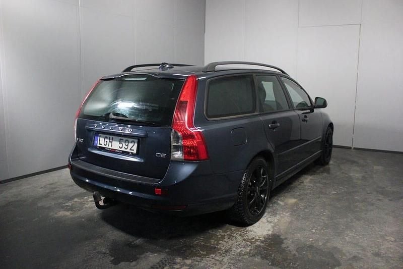 Begagnad Volvo V50 Kinetic 116 HK (85 kW) 2011 Blå Kombi