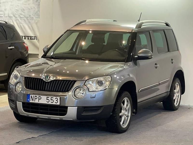 Grå Begagnad 2013 Skoda Yeti Experience SUV | 64 900 kr (Marknadspris) - Bild 1/4