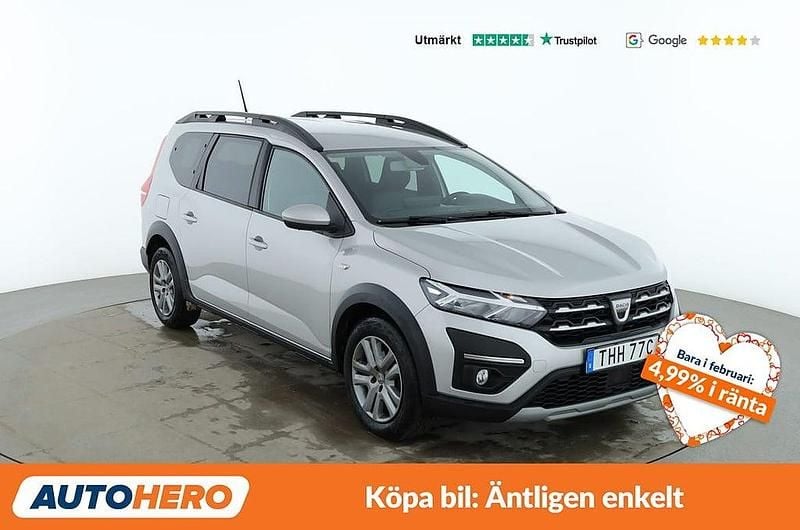 Begagnad Dacia Jogger Comfort 112 HK (82 kW) 2022 Vit Minibuss