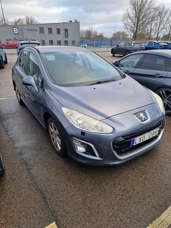 Begagnad 2011 Peugeot 308 Halvkombi | 29 000 kr (Marknadspris) - Bild 1/4