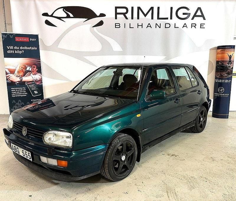 Mörkgrön Begagnad 1997 VW Golf III Halvkombi | 19 900 kr - Bild 1/4