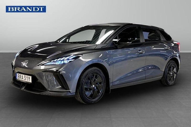 Grå Begagnad 2023 MG MG4 EV Halvkombi | 219 900 kr (Marknadspris) - Bild 1/4