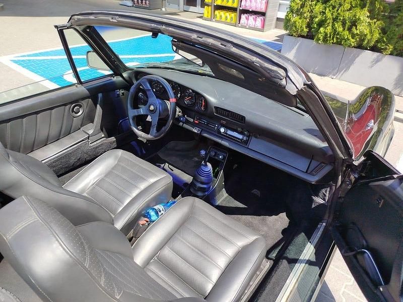 Begagnad Porsche 911 1983 Cab