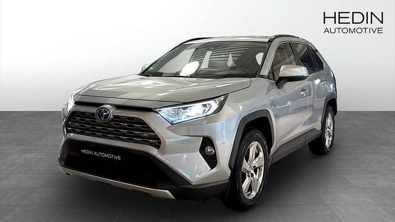 Begagnad Toyota RAV4 Hybrid 178 HK (130 kW) 2020 Silver SUV