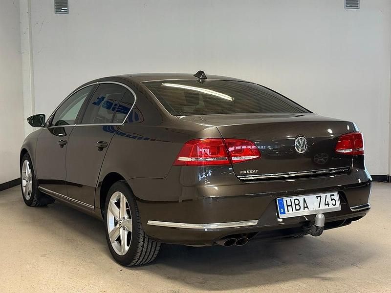 Begagnad VW Passat 160 HK (117 kW) 2012 Mörkbrun Sedan