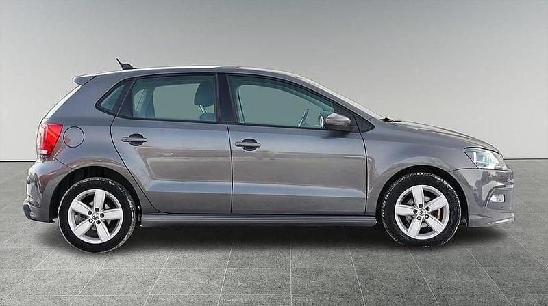Begagnad VW Polo R-line 91 HK (66 kW) 2014 Grå Halvkombi