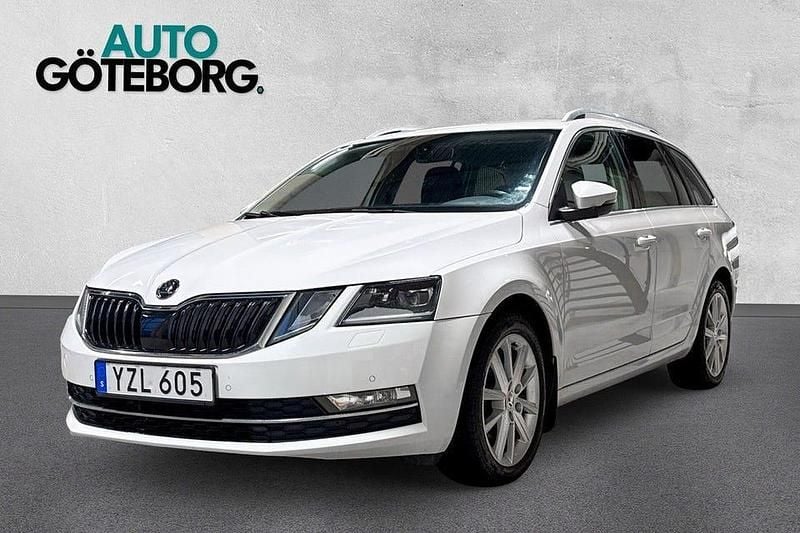 Vit Begagnad 2017 Skoda Octavia Style Kombi | 119 900 kr (Marknadspris) - Bild 1/3