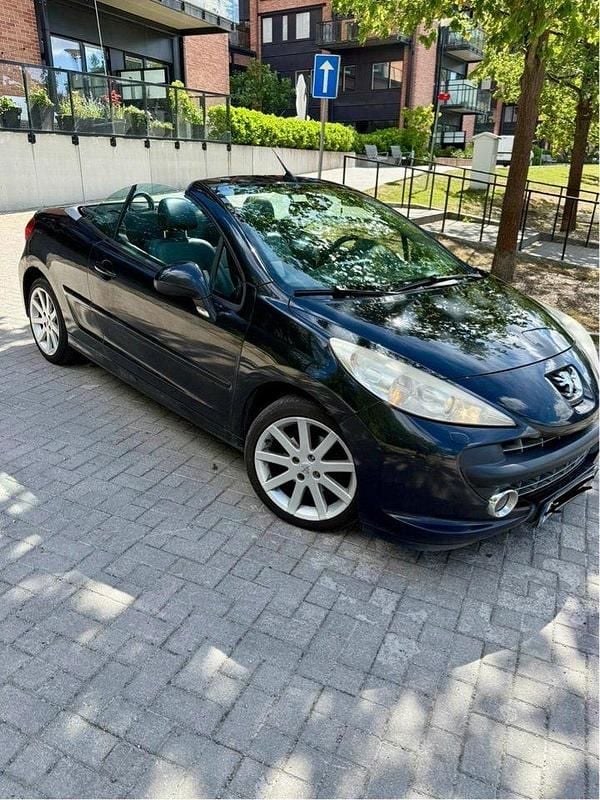 Svart Begagnad 2008 Peugeot 207 CC Cab | 20 000 kr (Superpris) - Bild 1/4
