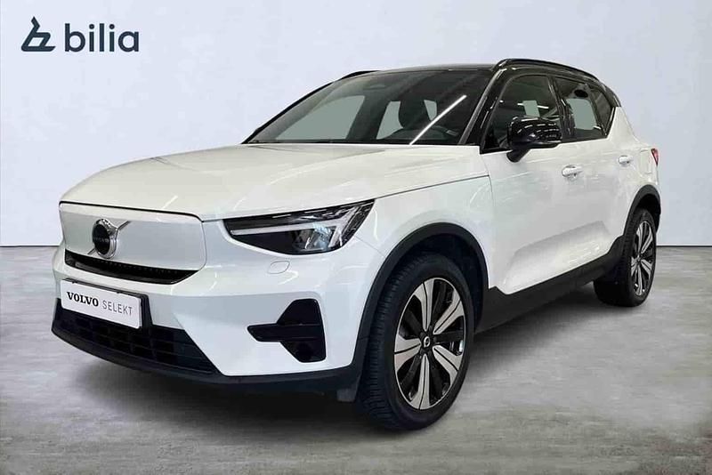Vit Begagnad 2023 Volvo XC40 Single Motor SUV | 339 900 kr - Bild 1/1