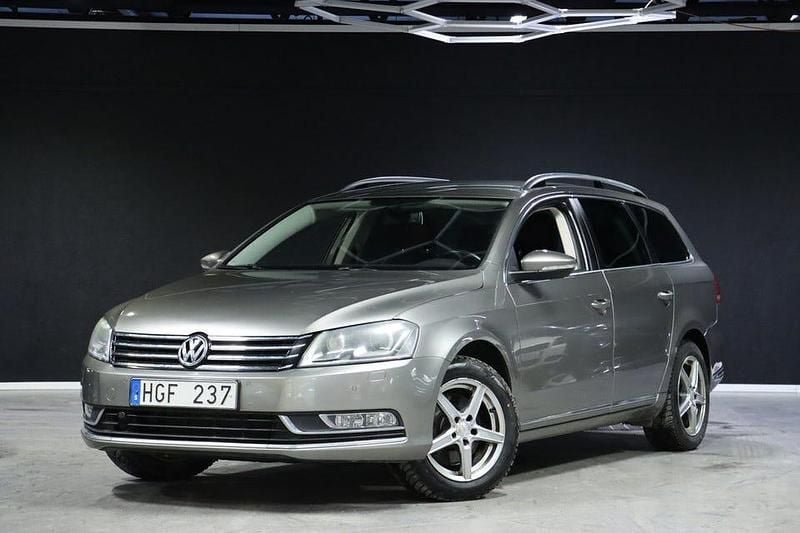 Brun Begagnad 2013 VW Passat Kombi | 69 900 kr (Bra pris) - Bild 1/4