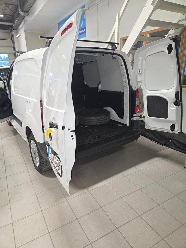 Begagnad Citroën Berlingo 75 HK (55 kW) 2015 Vit Minibuss